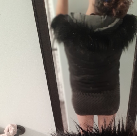 Down hooded vest - Picture 4 of 4